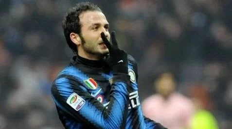 Gasperini lancia Pazzini e Chivu. Contro il Novara ancora 3-5-2