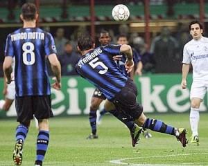 Schalke-Inter 2010-11 Stankovic