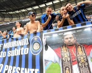 Striscione Mourinho Bernabeu 22 maggio 2010