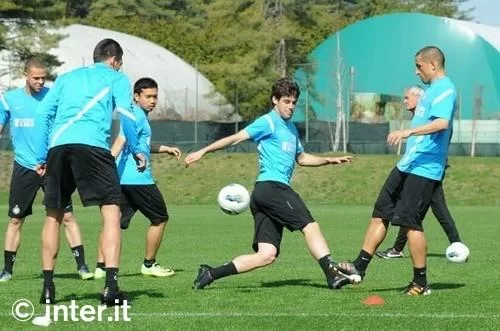 Verso Juventus-Inter: Stankovic stringe i denti, difficile il recupero di Alvarez e Sneijder