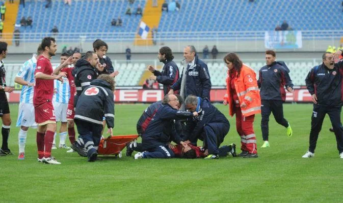 Dramma a Pescara. Piermario Morosini muore per arresto cardiaco