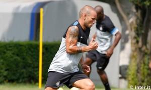 20072012 - 04 - Inter allenamento Sneijder