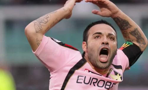 VIDEO – Miccoli, un gol da cineteca e il Palermo trova la prima vittoria stagionale