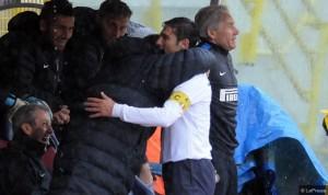 Bologna-Inter 04 abbraccio Javier FantAntonio