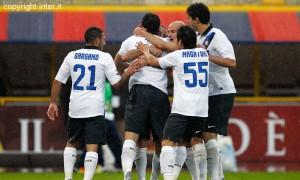 Bologna-Inter 08 esultanza gol Milito