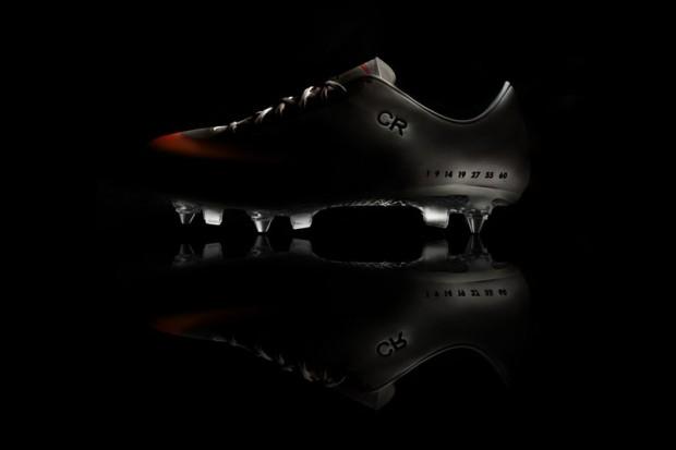 Nike-CR-Mercurial-IX-Custom-1-620x413