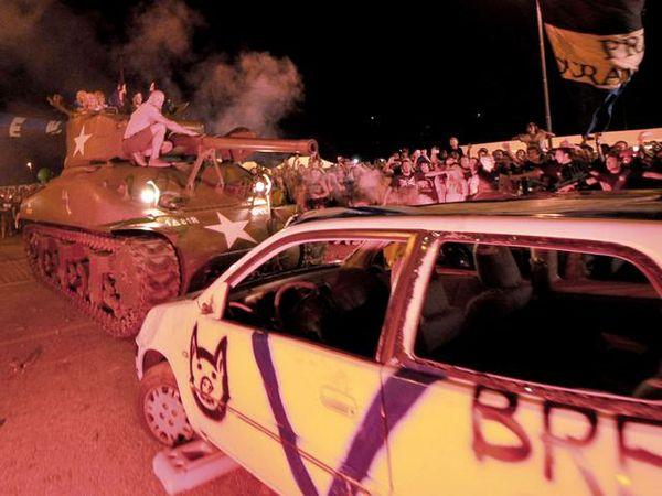 Video Un Carro Armato Alla Festa Dell Atalanta Guida Migliaccio