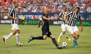 Esteban Cambiasso Inter vs Juventus (Guinness International Champions Cup)