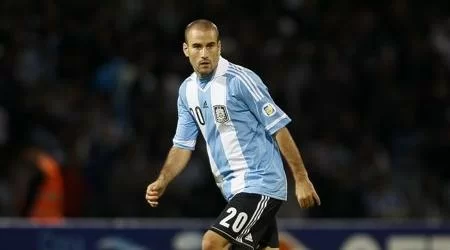 Dita incrociate per Palacio: la sfida con il Paraguay tiene in ansia Mazzarri