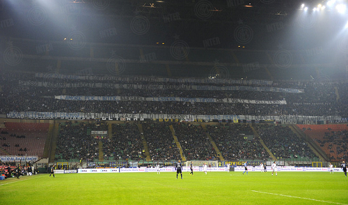 Striscioni addio Moratti