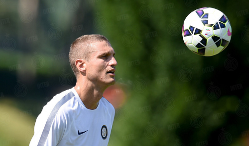 Vidic Inter allenamento