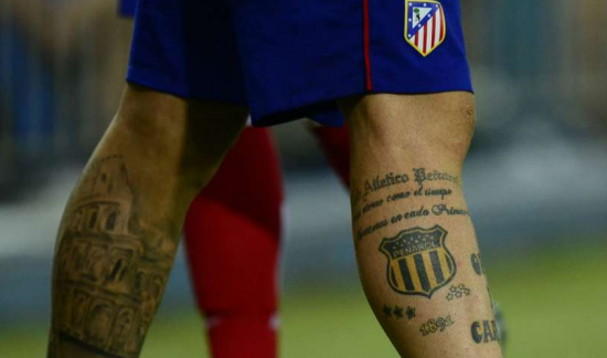 Cristian Rodriguez. Il tatuaggio dedicato alla sua squadra del cuore, il Penarol