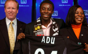 FREDDY ADU - Prima scelta del SuperDraft MLS 2004 a 14 anni (2004) con un contratto da 500mila dollari a stagione