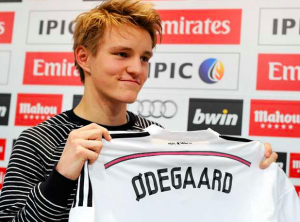 MARTIN ODEGAARD - Dal Stromsgodset al Real Madrid per 3 milioni di euro a 16 anni (2015)