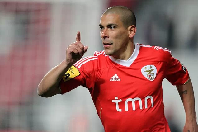 O Jogo – Tanti club di A su Maxi Pereira, c’è anche l’Inter