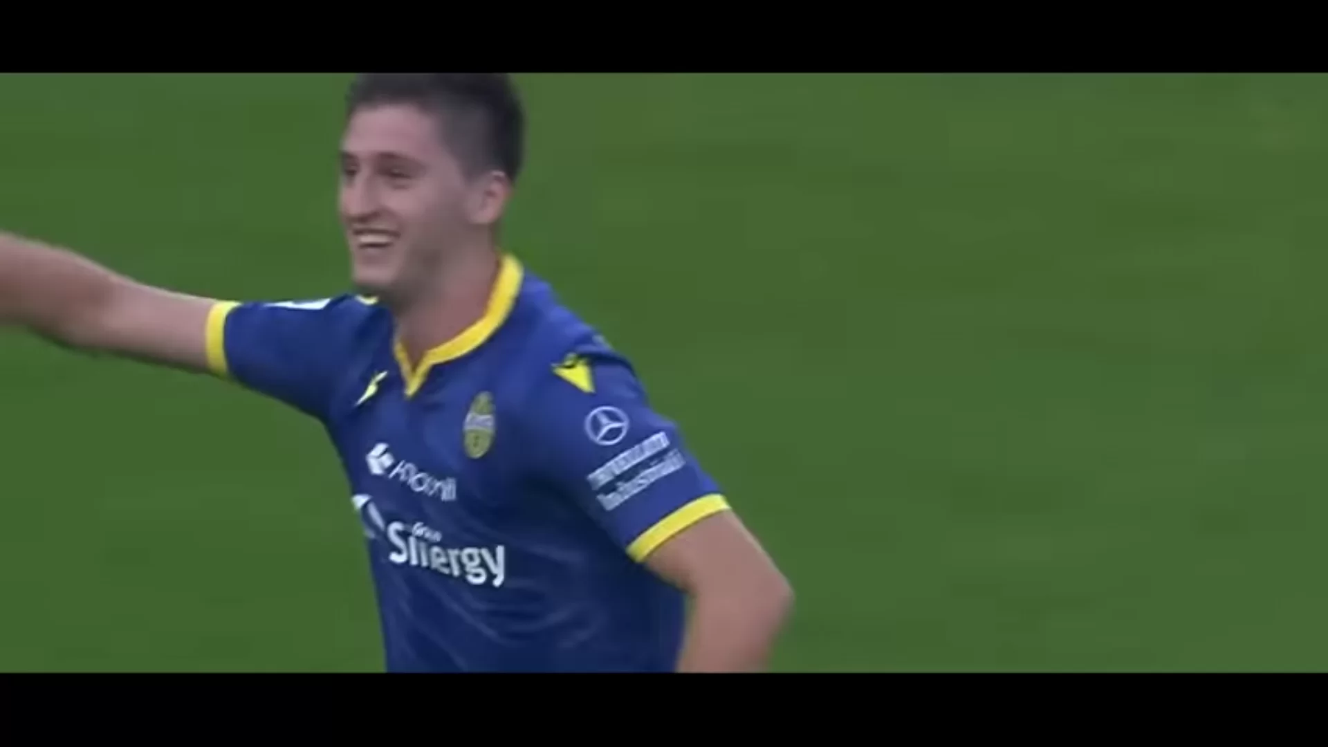 Sky Sport – Inter e Napoli, è lotta per Kumbulla: agenti nella sede dell’Inter