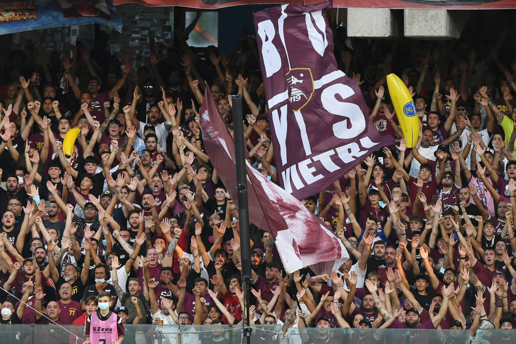 Tifosi, salernitana, contestazione