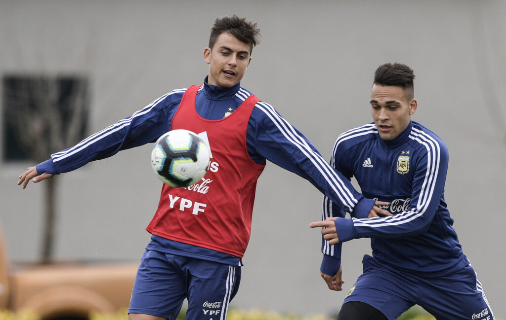 Dybala Caressa Lautaro Martinez