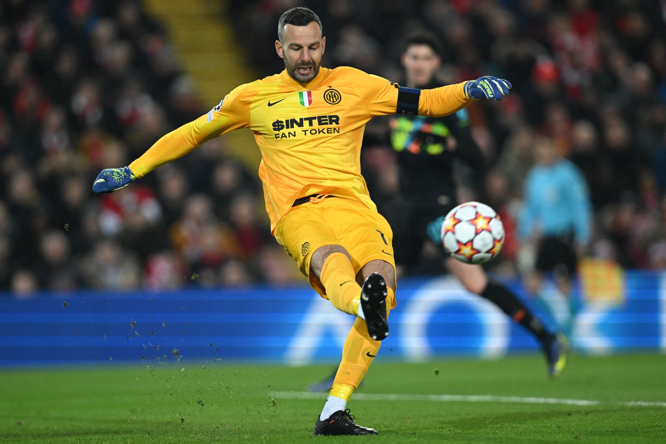 Handanovic rinnovo