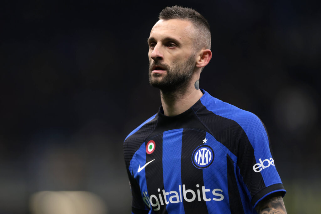 Brozovic in campo durante Inter-Milan