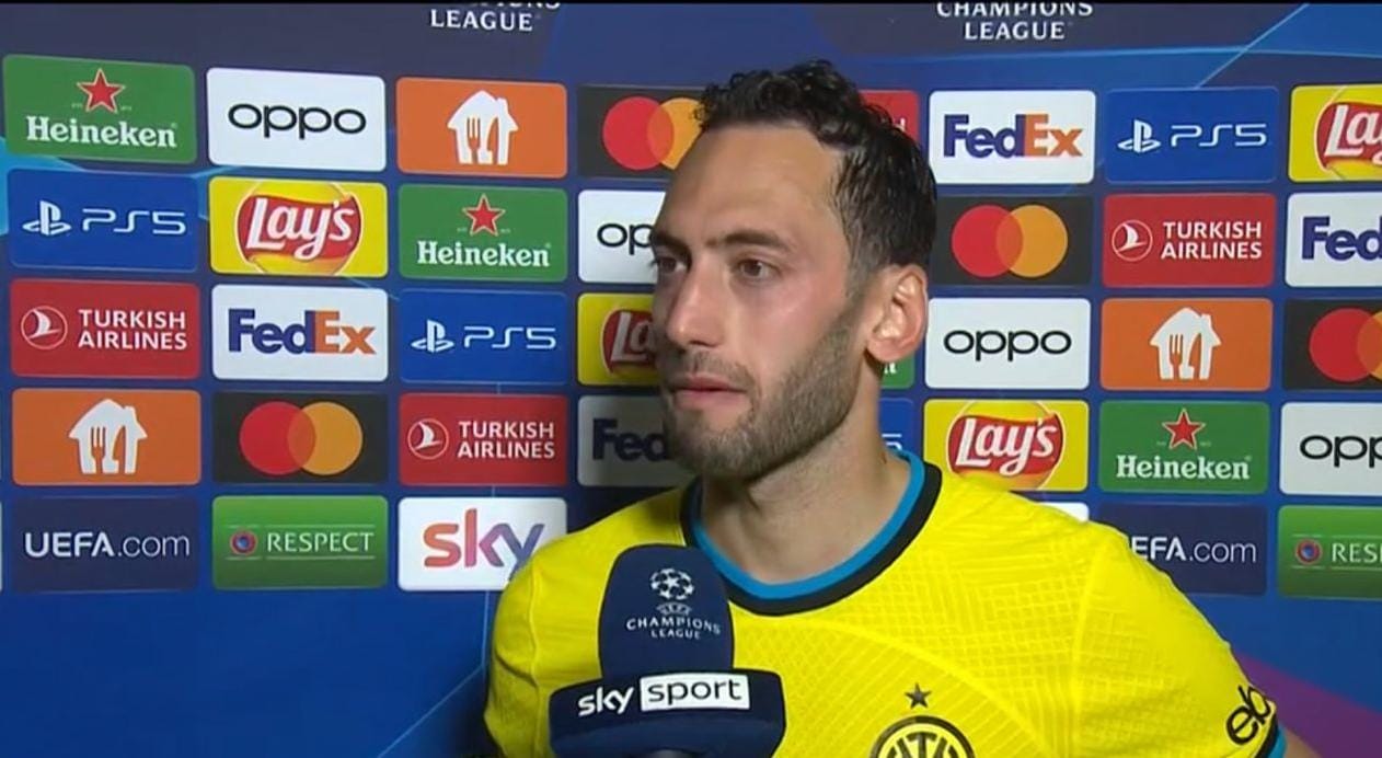 Calhanoglu intervistato dopo Porto-Inter