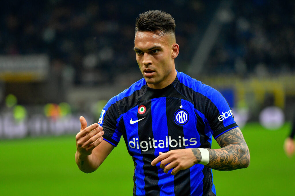 Lautaro festeggia il 3-1 contro l'Udinese a San Siro