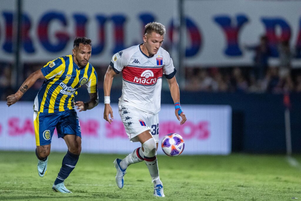 Mateo Retegui in azione con la maglia del Tigre