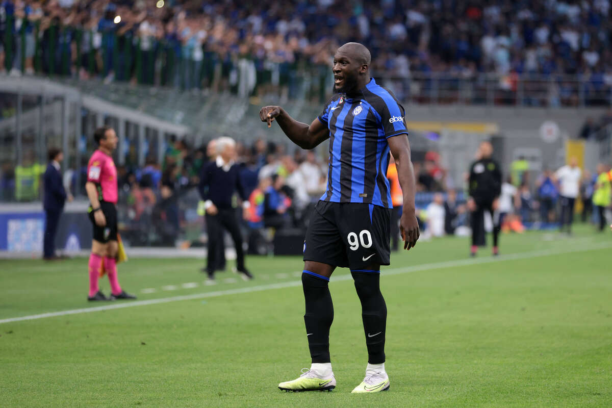 Lukaku esulta dopo gol Inter