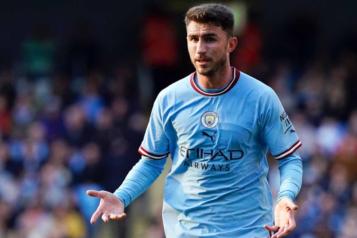 Affare tra Inter e Manchester City: 30 milioni di euro per Laporte