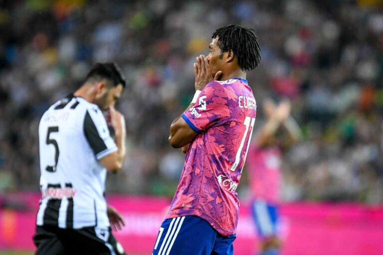 Cuadrado-Inter, tifosi presenti sotto la sede