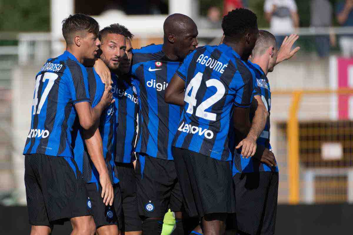 Inter, clamoroso colpo di scena di mercato: potrebbe firmare con una big di A