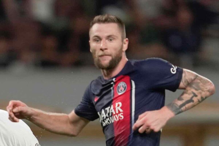 Skriniar consiglia il PSG a Barella, ma lui non vuole lasciare l'Inter