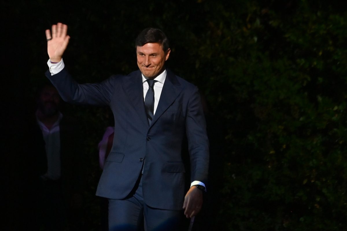 Gli auguri della Curva Nord a Zanetti