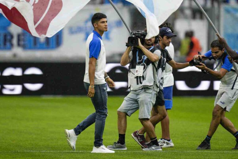 Correa si presenta ai tifosi del Marsiglia