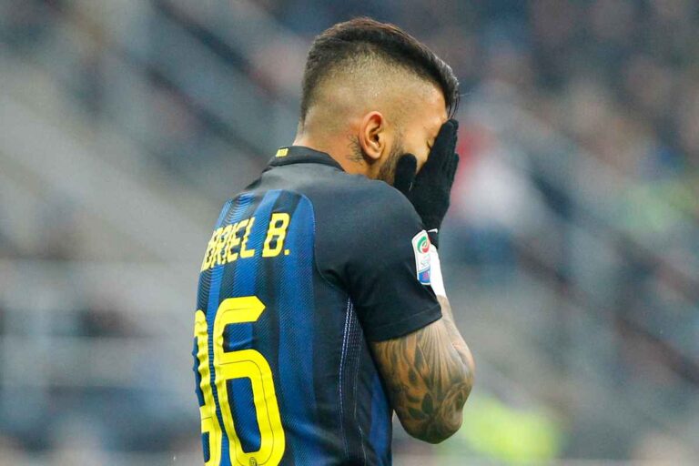 Gabigol con la maglia dell'Inter