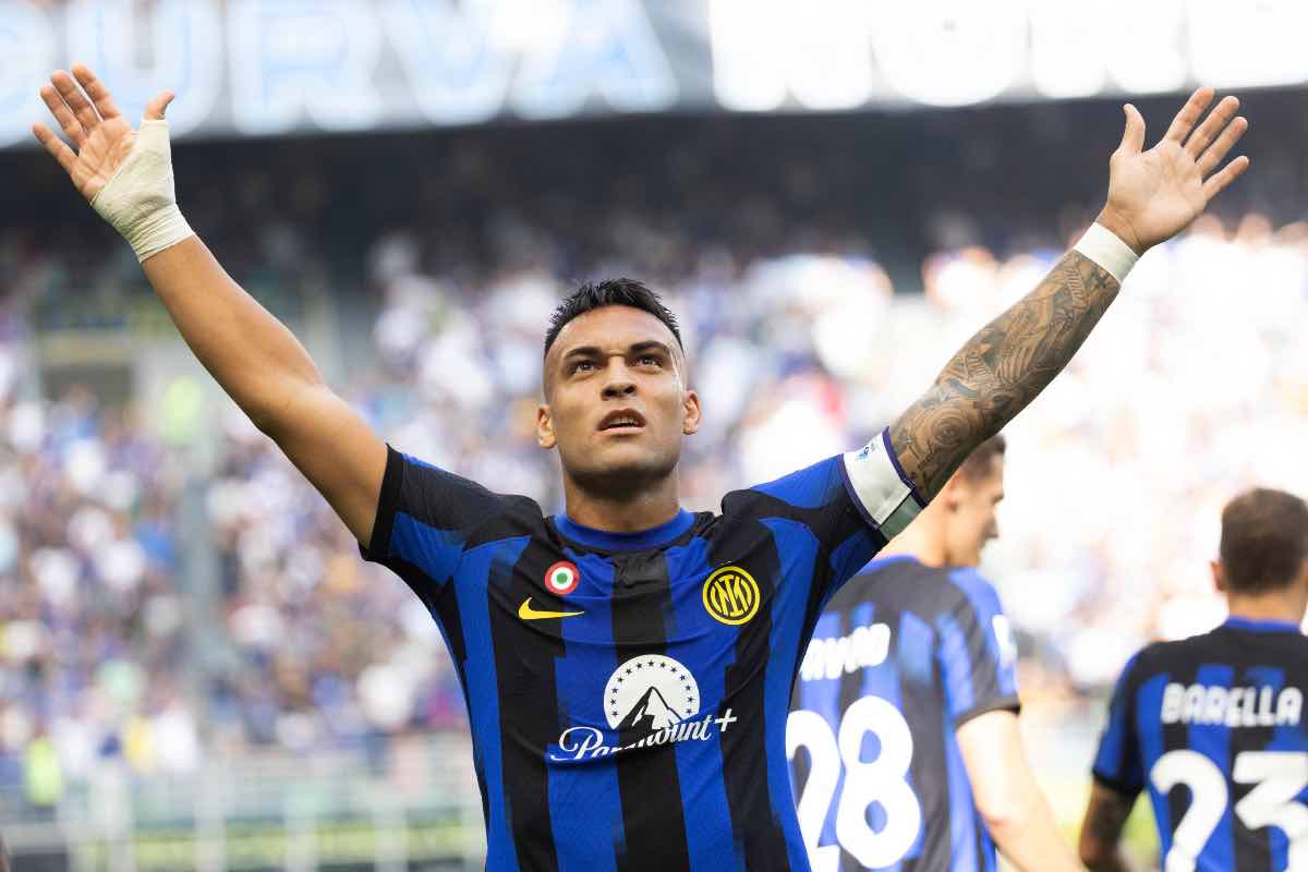 Lautaro incoronato da Baggio 