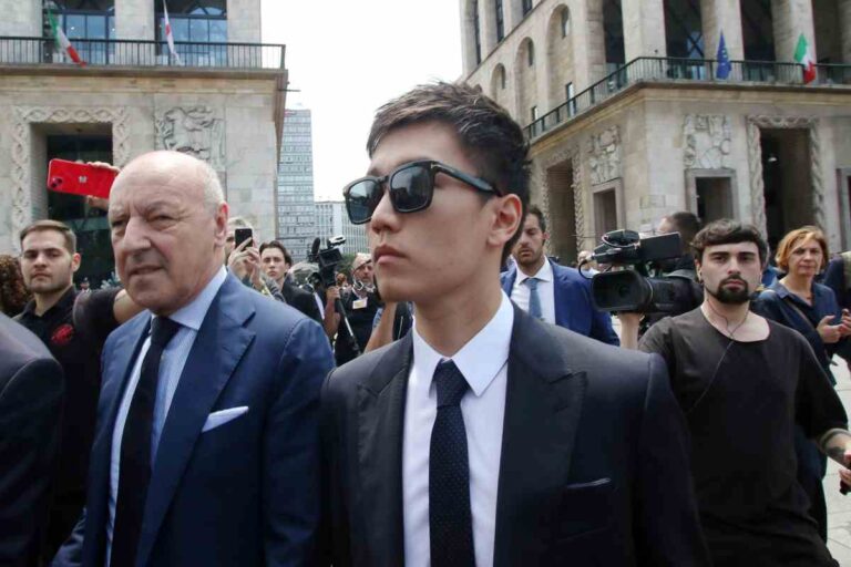 Zhang