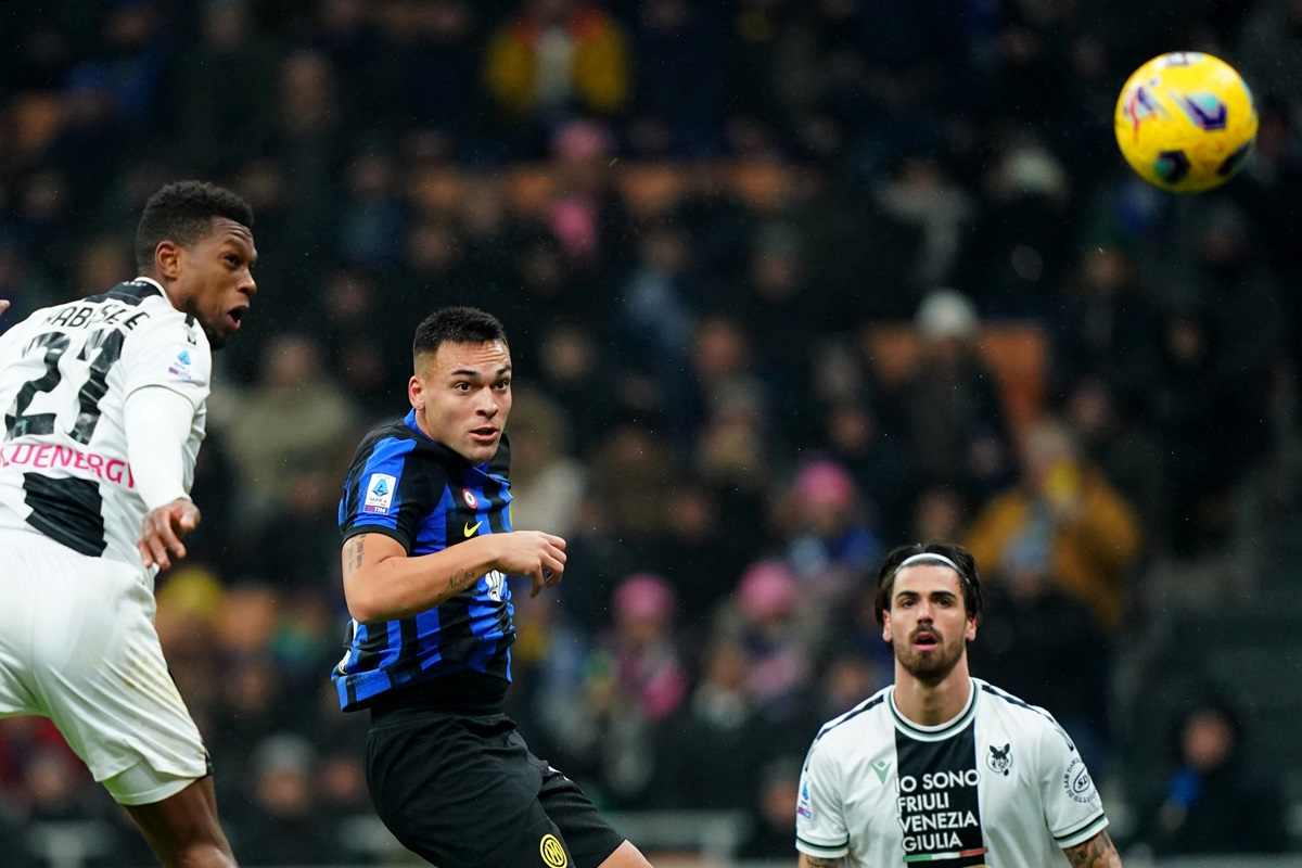 "C'è contatto ma...": Inter-Udinese, polemiche arbitrali a San Siro