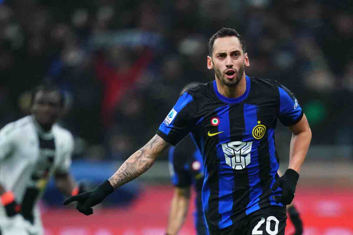 Calhanoglu (LaPresse) spaziointer