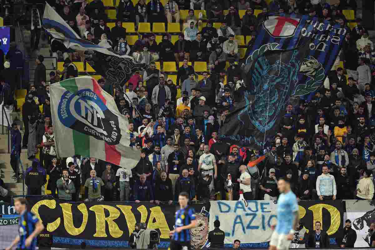 I tifosi interisti ringraziano i giocatori dell'Inter