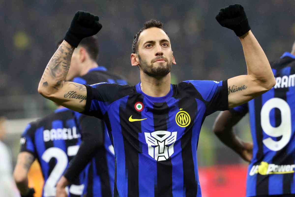 Calhanoglu: "sono il miglior regista al mondo"