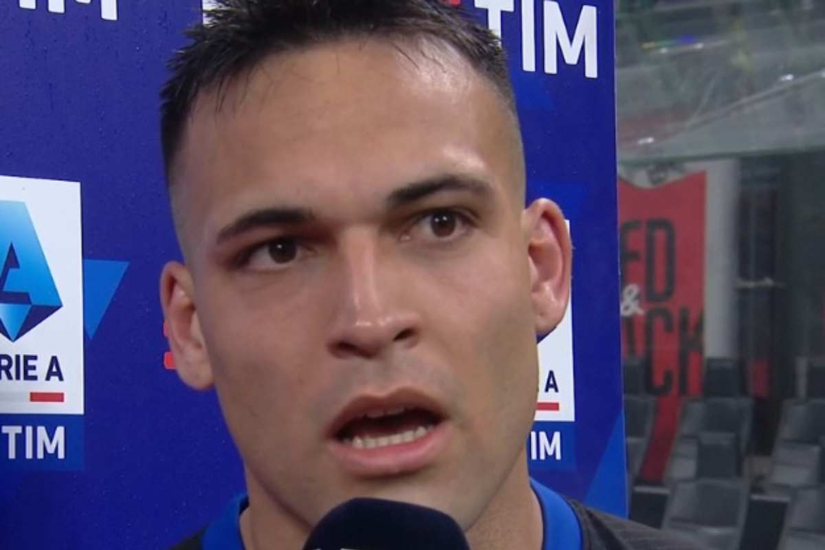 Lautaro Martinez dopo la vittoria dello Scudetto