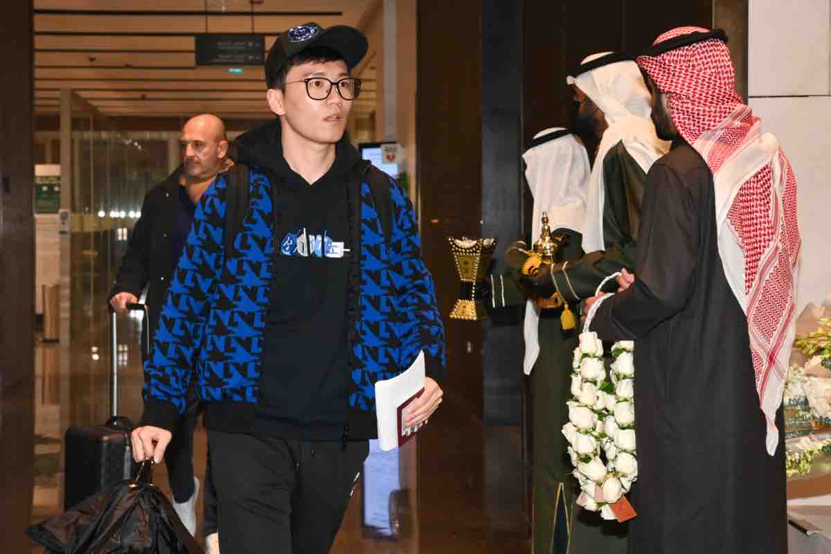 steven zhang saluta l'inter