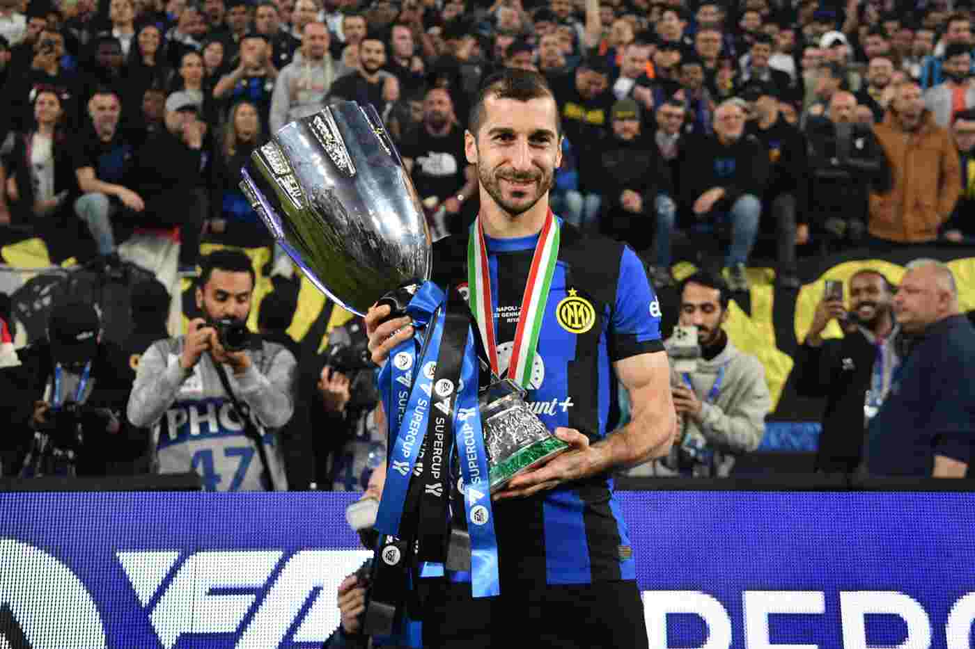 Mkhitaryan giura fedeltà all'Inter