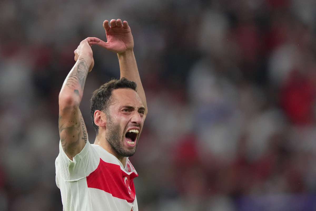 Calhanoglu resta in nerazzurro 