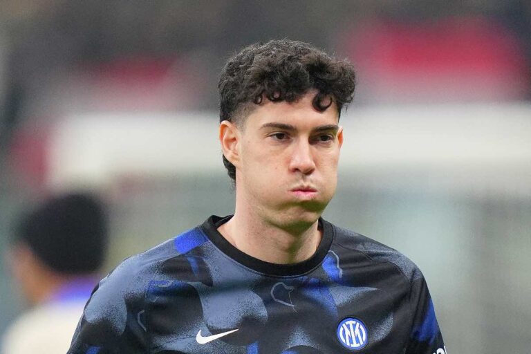 Bastoni diventa un caso per l'Inter