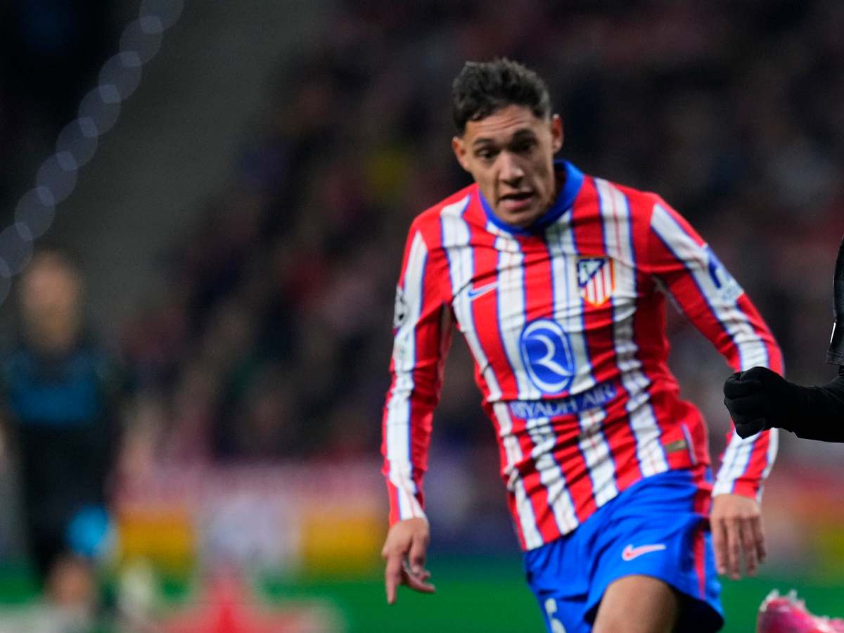 Nahuel Molina in campo con l'Atletico Madrid