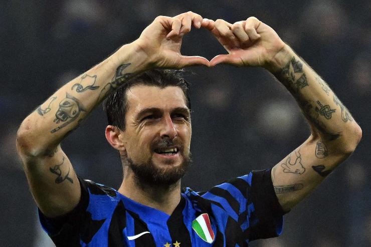 Acerbi esulta