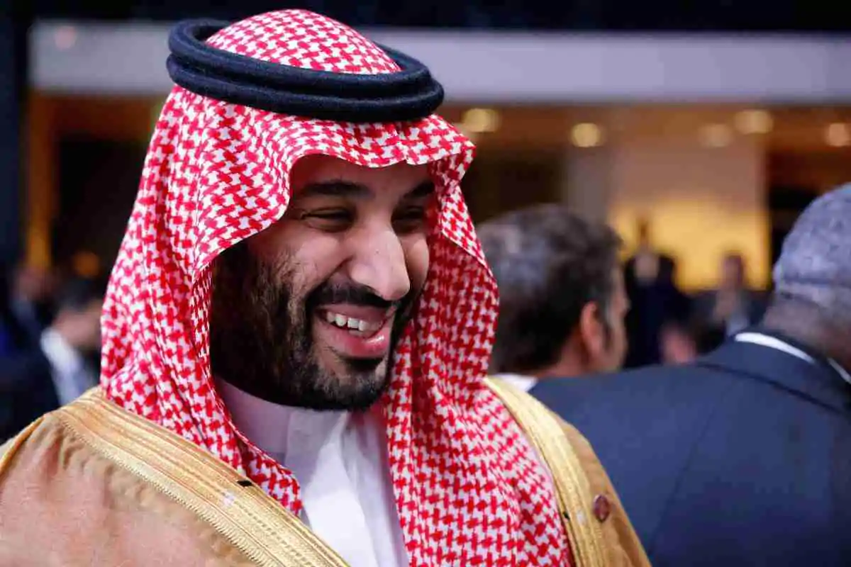Mohammed bin Salman sorride
