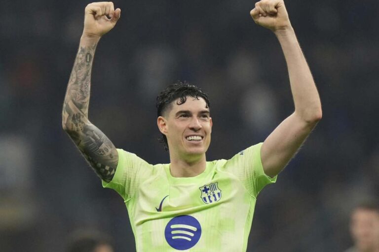 Bastoni con la maglia del Barcellona